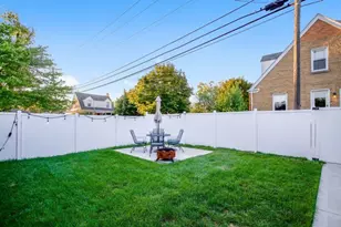 8001 N Elmore St, Niles, IL 60714 - Photo 3