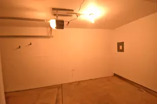 1625 College Green Dr, Elgin, IL 60123 - Photo 17