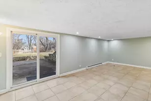 902 E Main St, Barrington, IL 60010 - Photo 21