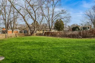 902 E Main St, Barrington, IL 60010 - Photo 29