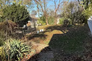 655 W Comstock Ave, Elmhurst, IL 60126 - Photo 15