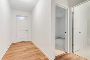 748 Alberta Ave, Oswego, IL 60543 - Photo 3