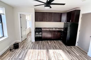 3933 N Clarendon Ave, Chicago, IL 60613 - Photo 5