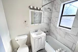 3933 N Clarendon Ave, Chicago, IL 60613 - Photo 11