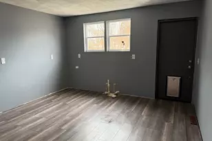 411 Jefferson St, Henry, IL 61537 - Photo 5