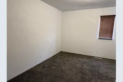 411 Jefferson Street, Henry, IL 61537 - Photo 11