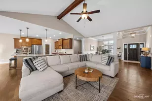 509 Marty Ln, Oswego, IL 60543 - Photo 9