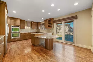 3926 Raintree Ln, Northbrook, IL 60062 - Photo 5