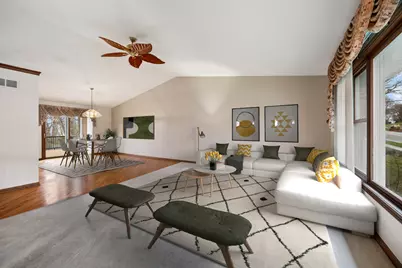 727 Old Hunt Road, Fox River Grove, IL 60021 - Photo 3