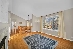 2357 Twilight Dr, Aurora, IL 60503 - Photo 7