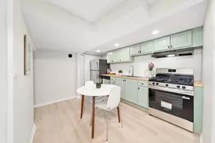 4735 N Kilbourn Ave, Chicago, IL 60630 - Photo 3