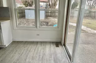 1122 Bradbury Cir, Carol Stream, IL 60188 - Photo 19