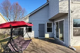 1122 Bradbury Cir, Carol Stream, IL 60188 - Photo 15