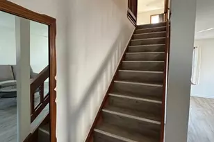 1122 Bradbury Cir, Carol Stream, IL 60188 - Photo 3