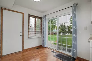 1410 Misthaven Ln, Elgin, IL 60123 - Photo 9