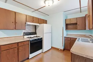 42169 N 6th Ave, Antioch, IL 60002 - Photo 9