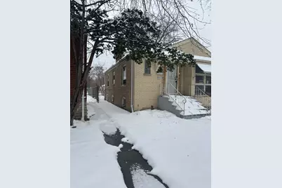 105 E 140th Court, Riverdale, IL 60827 - Photo 3