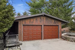 604 Hillandale Ct, Morrison, IL 61270 - Photo 3