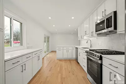 2551 Yellow Star Street, Woodridge, IL 60517 - Photo 13