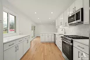 2551 Yellow Star St, Woodridge, IL 60517 - Photo 13