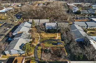 918 E Old Willow Rd, Prospect Heights, IL 60070 - Photo 27