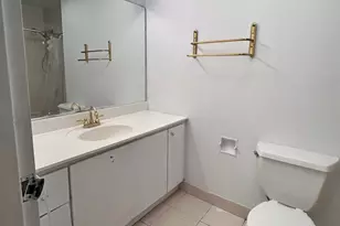 200 E Delaware Pl, Chicago, IL 60611 - Photo 13