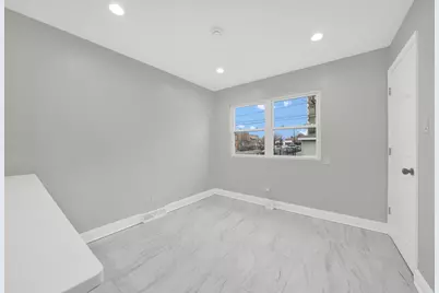 6458 S Claremont Avenue, Chicago, IL 60636 - Photo 11