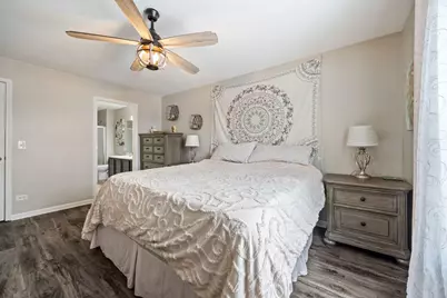 1281 N Red Oak Circle #3, Round Lake Beach, IL 60073 - Photo 9