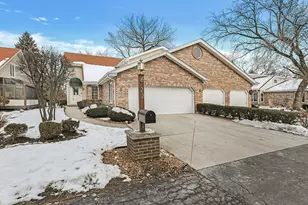 22 W Maple Ln, Palos Heights, IL 60463 - Photo 1