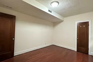 5530 N Artesian Ave, Chicago, IL 60625 - Photo 9