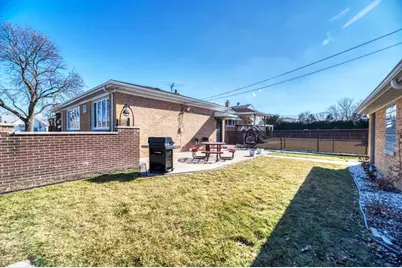 7235 W Barry Avenue, Chicago, IL 60707 - Photo 41