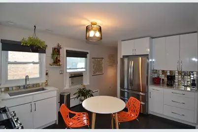 7235 W Barry Avenue, Chicago, IL 60707 - Photo 19