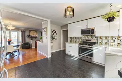 7235 W Barry Avenue, Chicago, IL 60707 - Photo 17