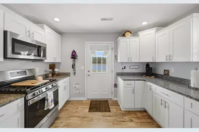 1525 Eadens Place, Dixon, IL 61021 - Photo 17