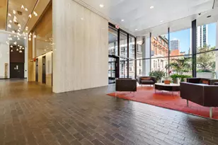 1560 N Sandburg Terrace, Chicago, IL 60610 - Photo 25