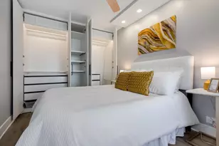 1560 N Sandburg Terrace, Chicago, IL 60610 - Photo 21