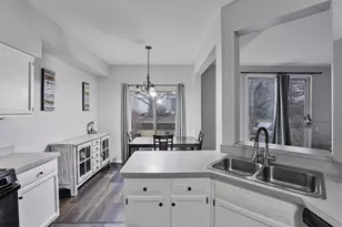 1627 Spaulding Rd, Bartlett, IL 60103 - Photo 5