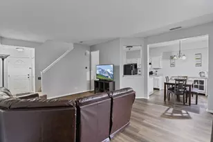 1627 Spaulding Rd, Bartlett, IL 60103 - Photo 11