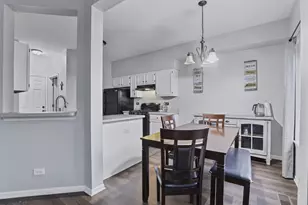 1627 Spaulding Rd, Bartlett, IL 60103 - Photo 9