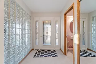 6013 N Emerson St, Rosemont, IL 60018 - Photo 3