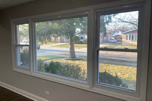 6701 W Forest View Ln, Niles, IL 60714 - Photo 9