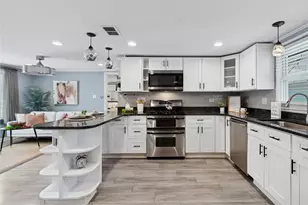 16749 W 147th Pl, Lockport, IL 60441 - Photo 5