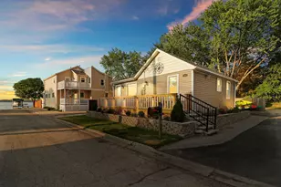 3 N Maple Ave, Fox Lake, IL 60020 - Photo 23