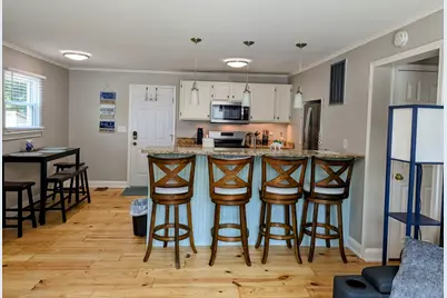 3 N Maple Avenue, Fox Lake, IL 60020 - Photo 5