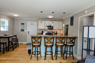 3 N Maple Ave, Fox Lake, IL 60020 - Photo 5