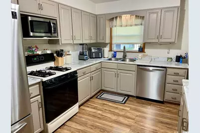 1632 N 24th St, Quincy, IL 62301 - Photo 35