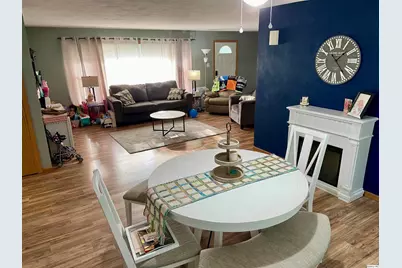 1632 N 24th St, Quincy, IL 62301 - Photo 9