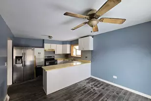 1455 Bloomingdale Rd, Glendale Heights, IL 60139 - Photo 7