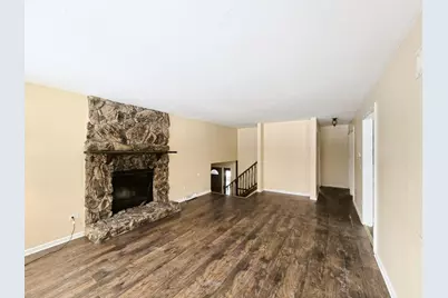 1455 Bloomingdale Road, Glendale Heights, IL 60139 - Photo 5