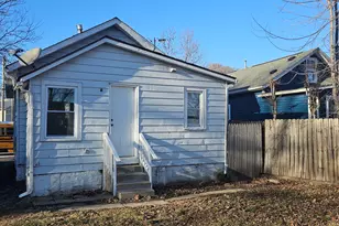 138 N Woodlawn Ave, Aurora, IL 60506 - Photo 7